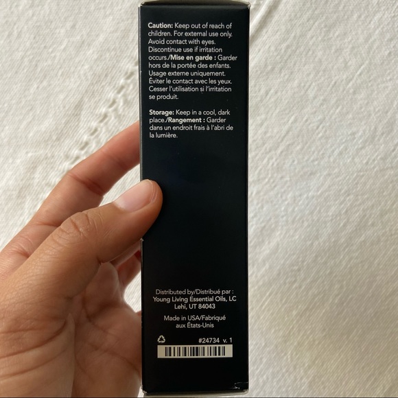 Discontinued Savvy Minerals Hazelnut Liquid Foundation - Picture 7 of 8